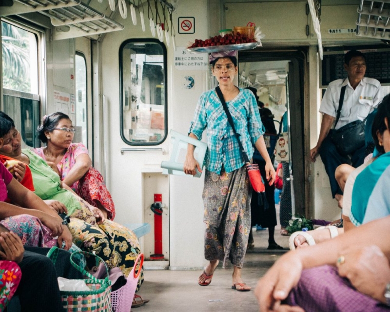 Yangon circle train vendor