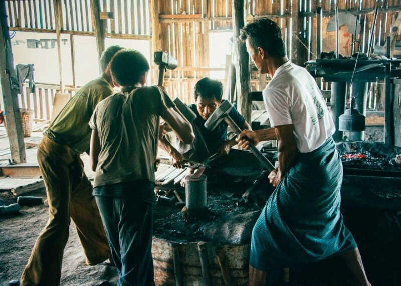 Inle Lake Attractions - Blacksmith